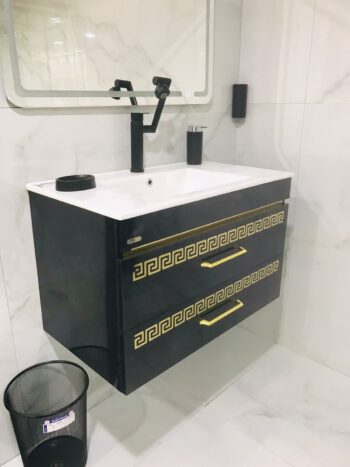 #وحدة حمام زيرو فيرزاتشي 50*80  اسود*دهبي  ضمان 10 سنوات